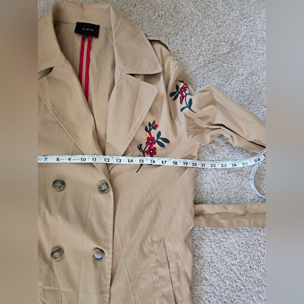 En Saison Tan Trench Coat with Red Floral Embroidery - Picture 7 of 8